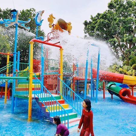 Melaka Top Largest Waterpark Resort - By Youbnb Homestay Melaka Extérieur photo