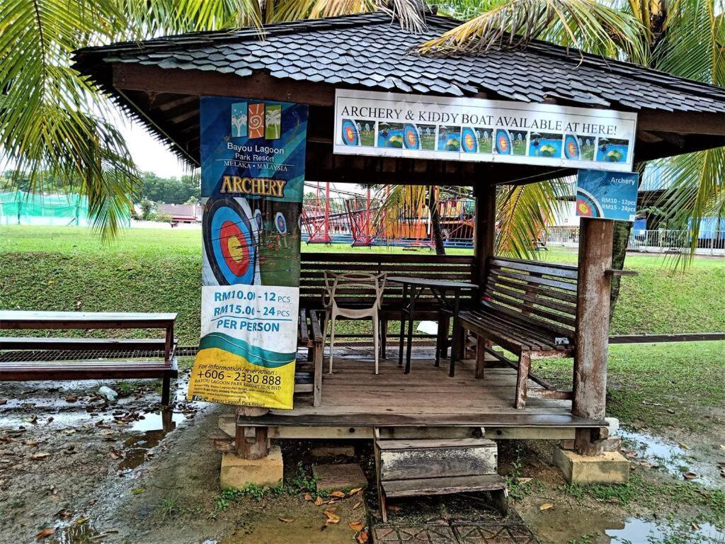 Melaka Top Largest Waterpark Resort - By Youbnb Homestay Melaka Extérieur photo