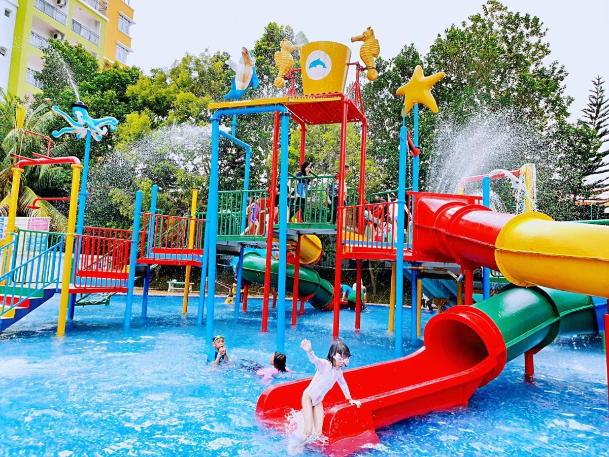 Melaka Top Largest Waterpark Resort - By Youbnb Homestay Melaka Extérieur photo
